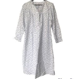 Rare Find 🍀NWT Floral Night Gown